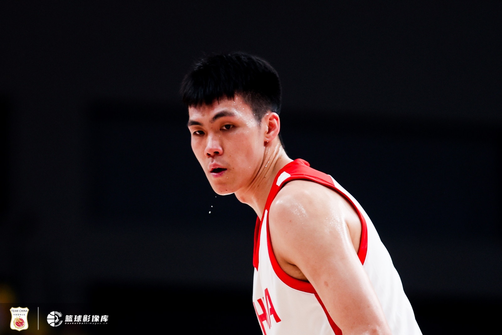 庞峥麟防守获麦穗丰肯定 中国男篮83-78胜乌拉圭 庞峥麟防守获麦穗丰肯定 中国男篮83-78胜乌拉圭