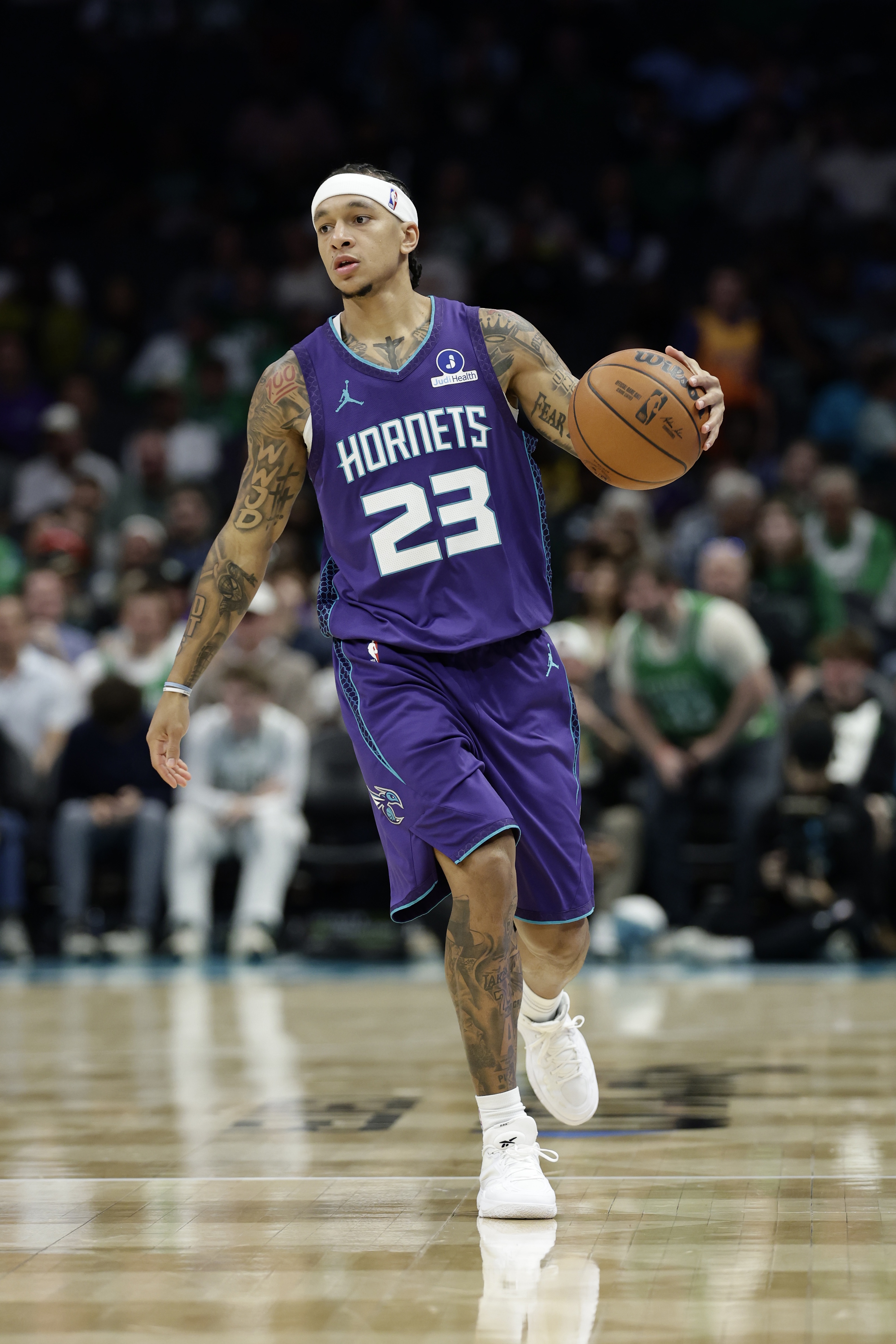NBA五方交易TA评级：骑士获沃特森白魔B+ 快船得斯特鲁斯A- 掘金C